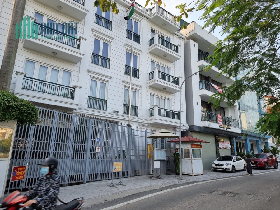 Bán biệt thự mặt phố Quảng An, View Hồ Tây, 5 tầng, Thang máy nhập khẩu, 60 tỷ