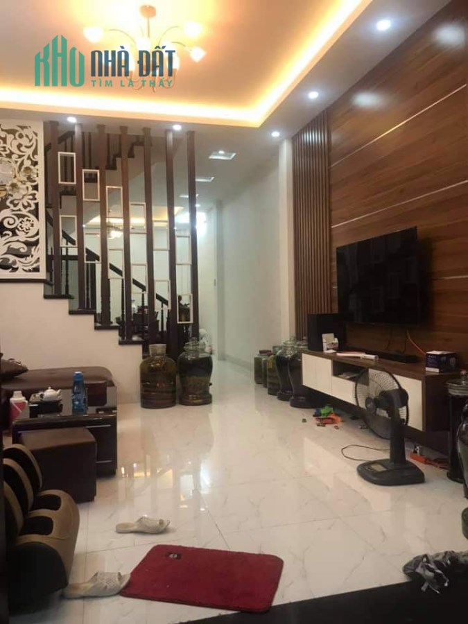 GẤP GẤP! PHỐ KHƯƠNG ĐÌNH 61M 5 TẦNG NHÀ ĐẸP Ở NGAY CHỈ 5.9 TỶ LH 0366475391