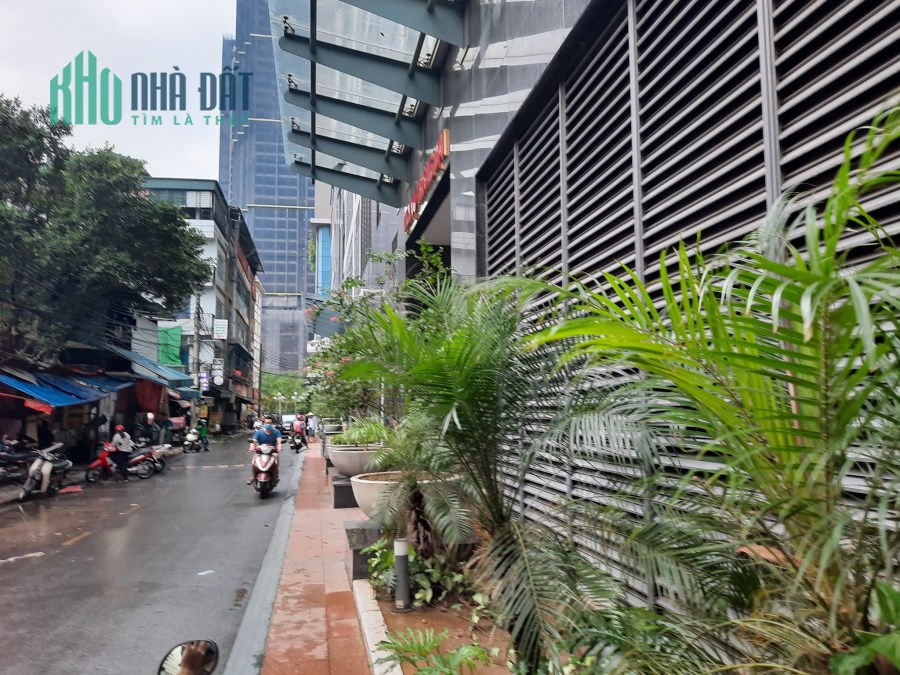 Láng- Lê Văn Lương Nhỉnh 2 tỷ nhà 33m x 4 tầng, ngõ nông gần đường ô tô