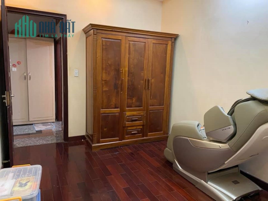 Bán nhà riêng ngõ 127 Phúc Xá giá 3.5 tỷ, 90mx3 tầng, oto đỗ gần