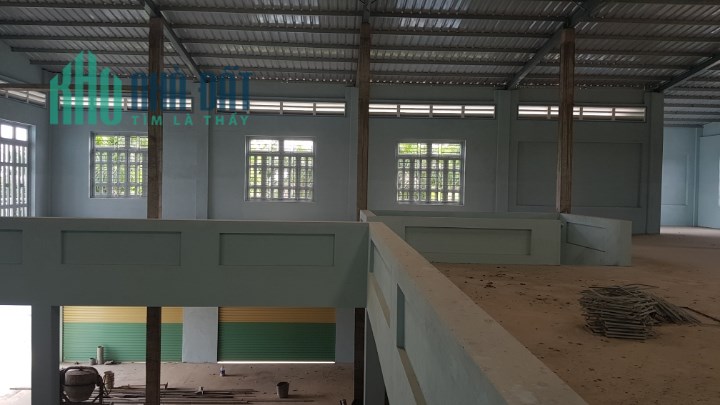 Cho thuê kho 1trệt 1lầu 1700m2 khuôn viên đất xung quanh 2700m2 trãi bê tông toàn bộ đường xe cont