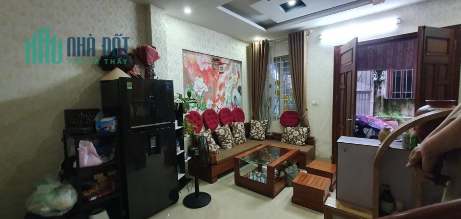 PHẠM VĂN ĐỒNG PHÂN LÔ 2 MẶT THOÁNG - NHỈNH 3 TỶ - GẦN OTO - TRUNG TÂM CẦU GIẤY - TẶNG FULL NỘI THẤT.