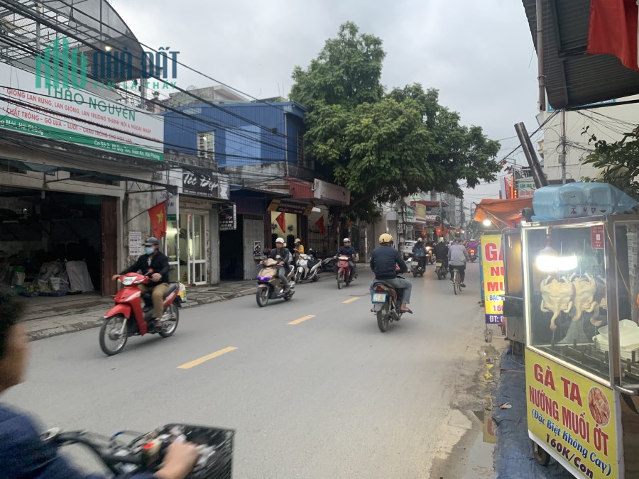 MD062138 Bán nhà mặt đường Chợ Hàng, vị trí đep, mặt tiền khủng