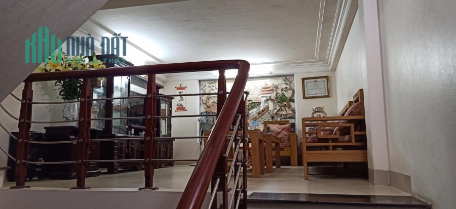 3 tỷ, 44m2, 4 tầng, Bán gấp nhà Mỗ Lao, ngõ rộng, mặt tiền lớn, kinh doanh đỉnh.