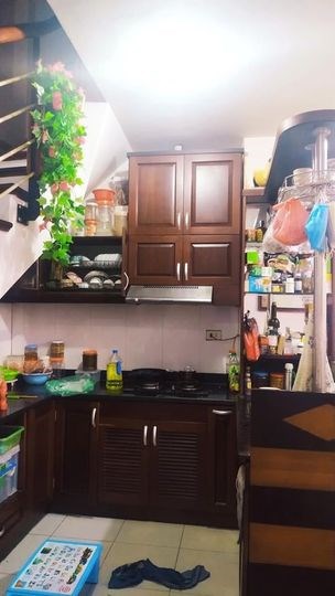 GẤP GẤP Bán nhà Phố Nguyễn Đổng Chi, 65m2,5 tầng, hơn 9 tỷ, lô góc, ô tô tránh, kinh doanh cực tốt.
