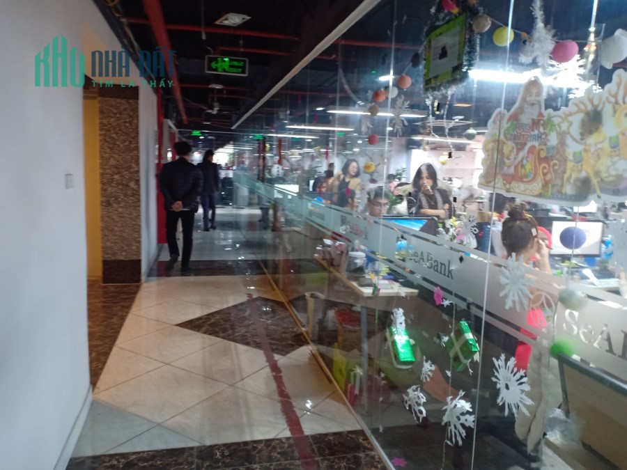 Cho thuê sàn thương mại tòa chung cư quận Long Biên, HN. DT 500m2 - 1000m2