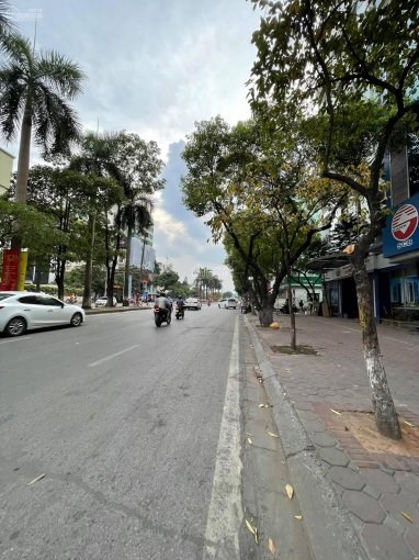 Bán nhà mặt phố,Kim Đồng- Kinh Doanh đỉnh , vỉ hè 71m2, 3 tầng  , mặt tiền 4m Giá 21,5 tỷ