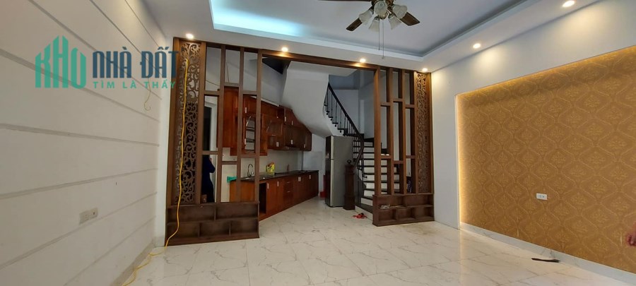 Chính chủ bán nhà vị trí đẹp, ngõ rộng, kinh doanh đỉnh 50m2, 5.5mMT, nhỉnh 4tỷ