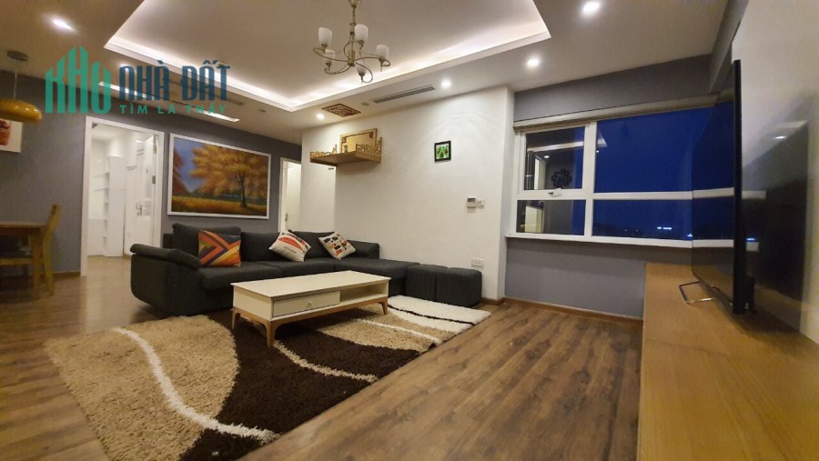 Cần bán gấp căn hộ 3PN, 2 vệ sinh tại Golden Palace Mễ Trì với diện tích 116.08m2, full nội thất