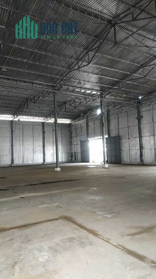 Cho thuê kho KV đất 12000m2 DT kho 8000m2 mặt tiền đường Ql 1A Bình Chánh TPHCM