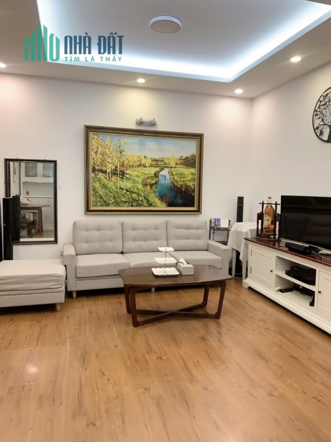 Khu VIP Ba Đình - Mặt ngõ Yên Ninh giá 4.3 tỷ, 25m2, MT 5m, ngõ nông.