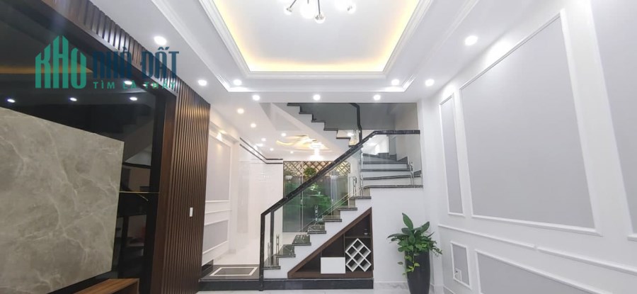 Siêu phẩm 4 tầng độc lập, nội thất cao cấp tại Văn Cao - Lạch Tray giá 4,35 tỷ