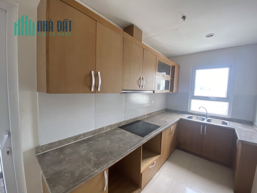 Do không có nhu cầu sử dụng nên tôi cần bán gấp căn hộ tầm cao tại Golden Palace Mễ Trì giá 28tr/m2