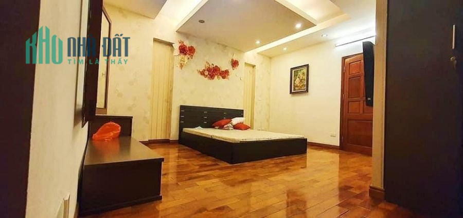 Bán biệt thự sân vườn mặt ngõ 79 Dương Quảng Hàm 152m MT 8.5m trên 10 ty 0969040000