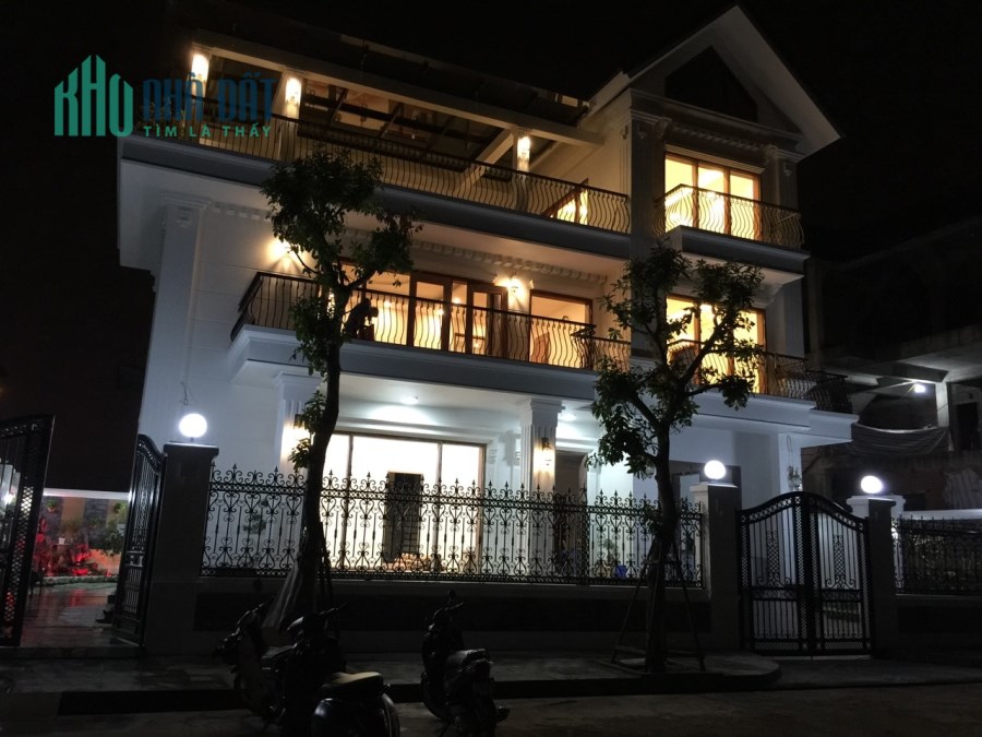 Bán biệt thự song lập Tây Hồ 118mx4T 1 mặt phố 1 mặt ngõ 0969040000.