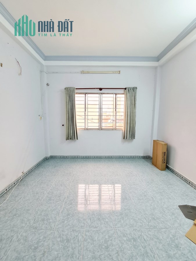 Nhà bán rẻ mùa dịch , 86,5m2, chỉ nhỉnh 7 tỷ, hẻm 300 Nguyễn Văn Linh,quận 7,lh 0989149953