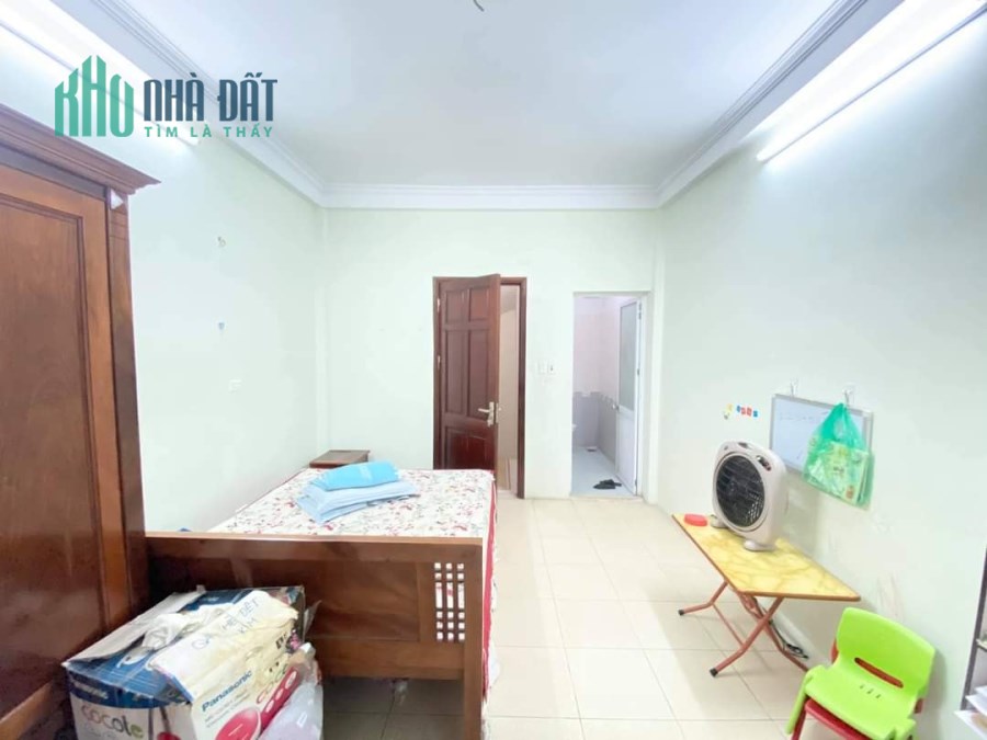 CHCC Vinaconex 1 - ngõ 289 Khuất Duy Tiến giá 3.5 tỷ, 146m2, NT cơ bản
