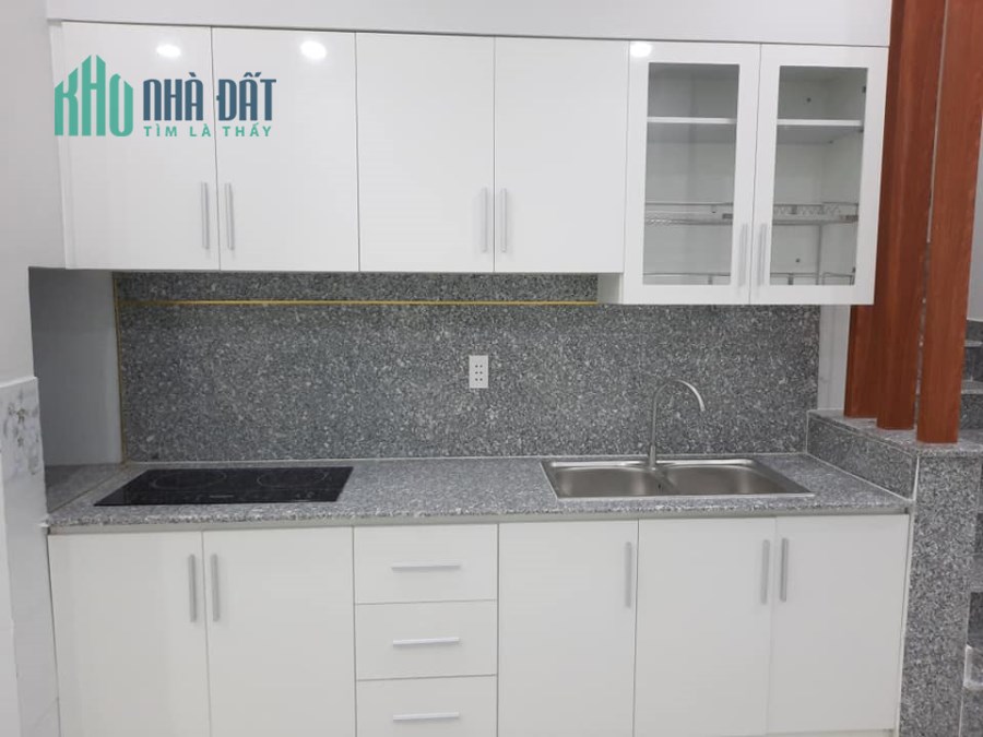 Mặt tiền kinh doanh Xóm Chiếu, quận 4, gia chủ gây nợ bán gấp, 41m2, giá rẻ, Lh 0989149953