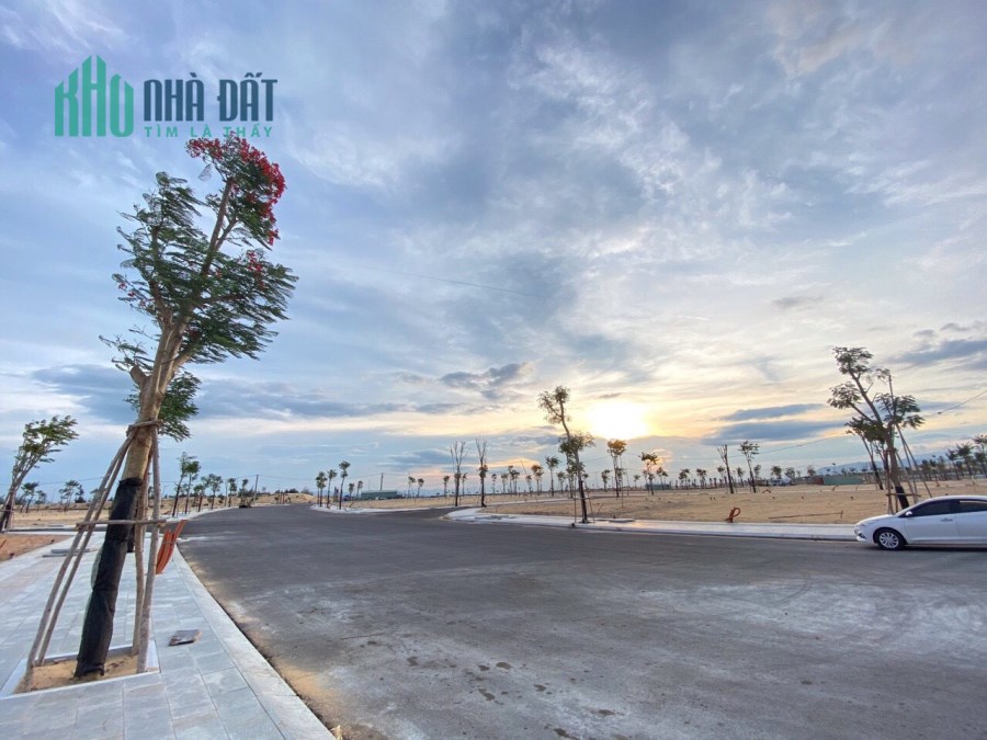 Cần bán gấp lô LK09-05 cách biển 150m Nhơn Hội New City PK4 gần căn hộ Takashi đang xây 40 tầng