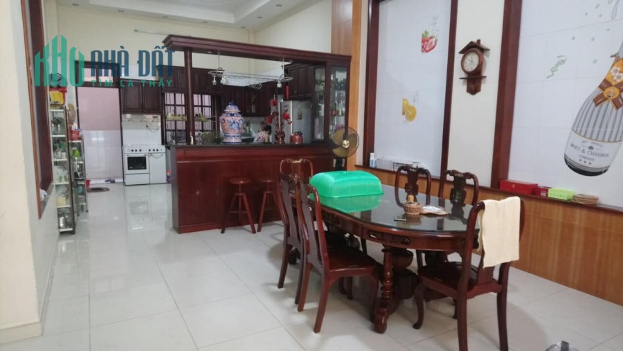Tuyệt phẩm nhà phố siêu VIP, MT đường Lâm Văn Bền, quận 7, 1 trệt 3 lầu , lh 0989149953