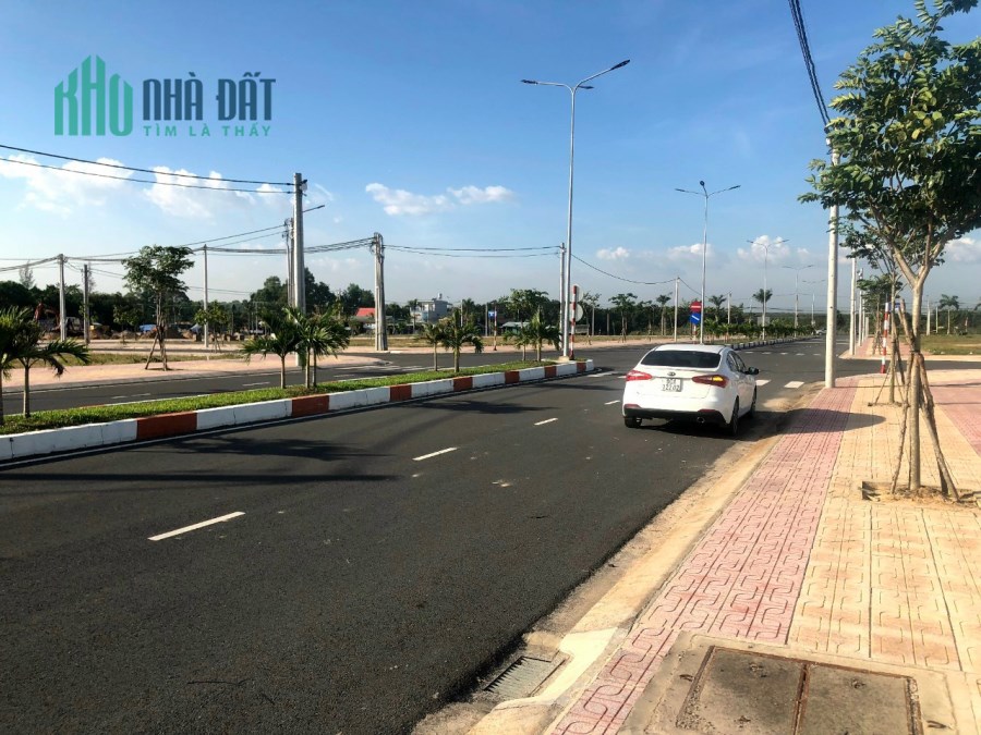 Bán đất mặt tiền đường nhựa D3, khu dân cư D2D Lộc An, Long Thành