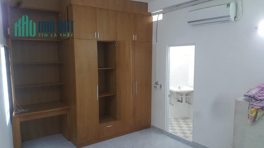 Nhà bán Nguyễn Thần Hiến gần Đoàn Văn Bơ, quận 4, 34,6m2, chỉ 2,8 tỷ,lh 0989149953
