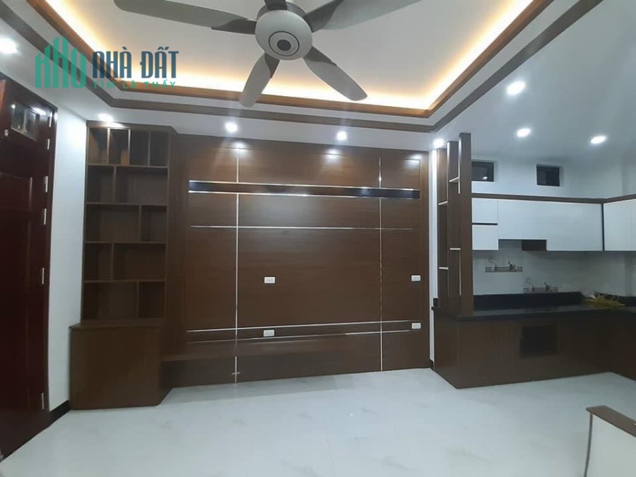 Trung tâm quận Hai Bà Trưng giá chỉ 4.5 tỷ x 5 tầng.