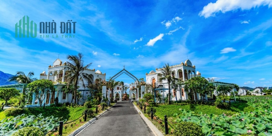 bán biệt thự dự án Vườn Vua Resort & Villas