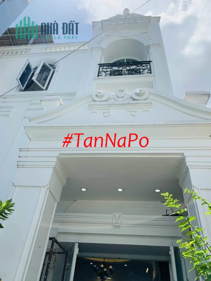 Biệt thự cổ cực đẹp - tặng full nội thất - sát mặt tiền - mang tiền là chốt