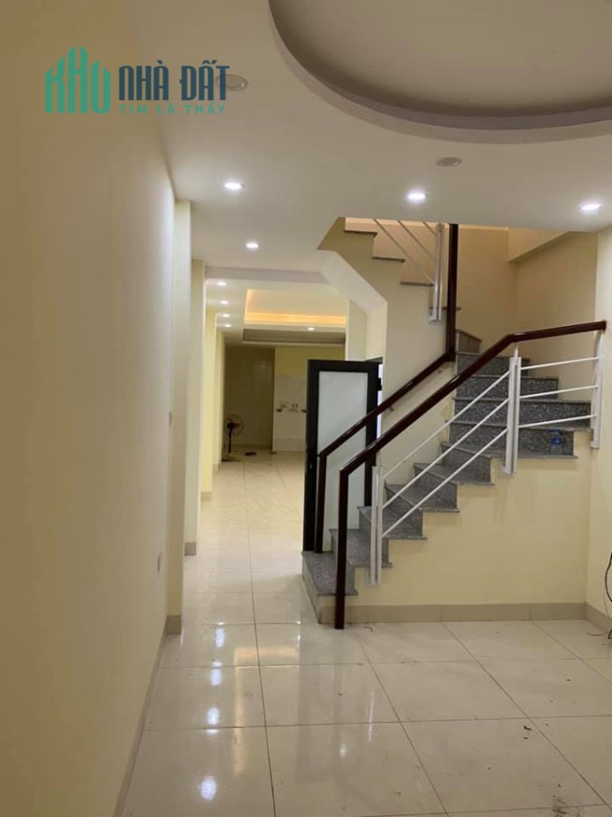CẦN BÁN GẤP NHÀ MẶT PHỐ BẠCH ĐẰNG QUẬN HOÀN KIẾM - 69M 9xTỶ - KINH DOANH ĐỈNH