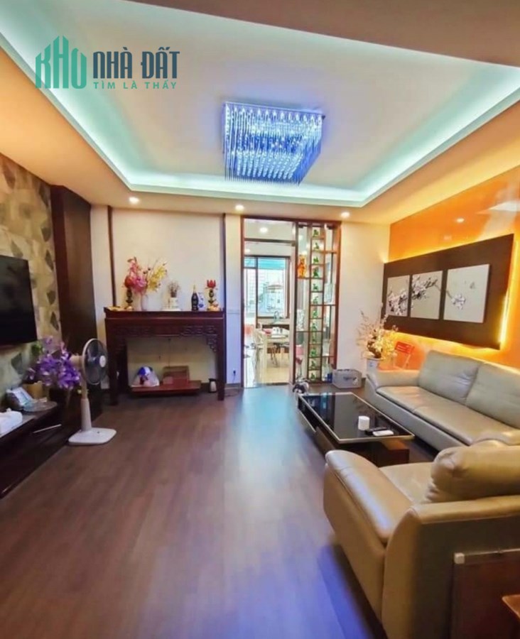 Bán gấp nhà 31m2 Lý Tự Trọng – Hà Đông, nhà 3 mặt thoáng, ô tô qua cổng . Giá 2.9 tỷ