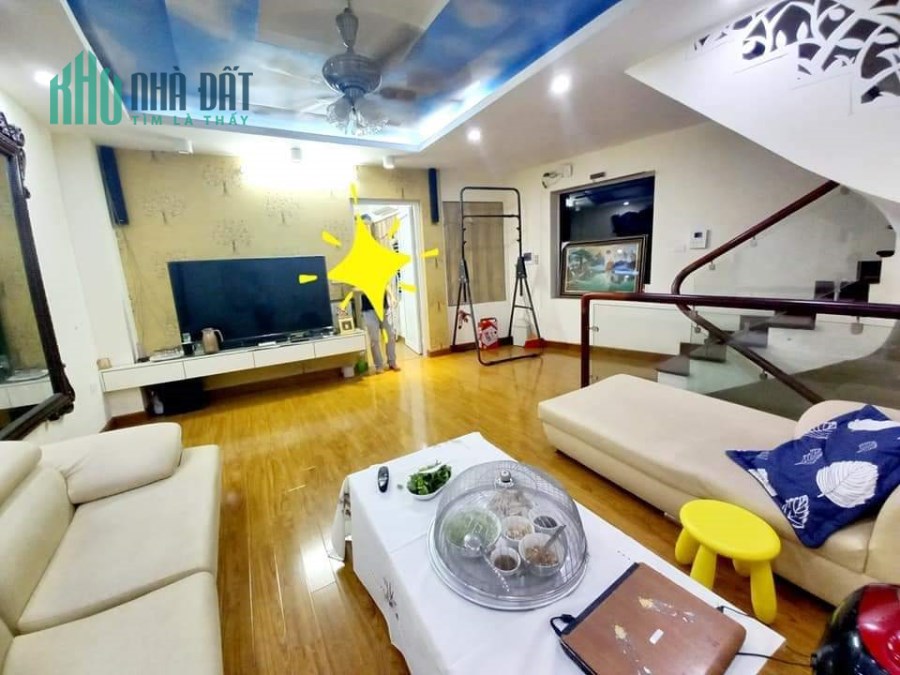 Mặt phố Yên Lạc, Hai Bà Trưng, 85m x 3T