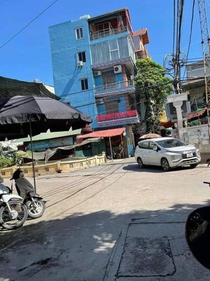 BÁN NHÀ LÊ QUANG ĐẠO, 220M2, 3TỶ6, Ô TÔ, VỈA HÈ ĐÁ BÓNG, KINH DOANH, LH:0976772692.