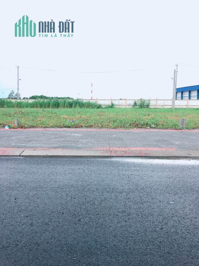 Mùa dịch, chủ ngộp xả lỗ cặp nền đất ODT, gần TT TP Cần Thơ