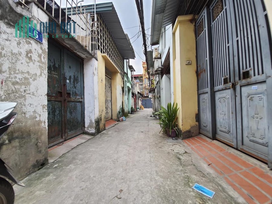 Ô TÔ QUAY ĐẦU - KINH DOANH - GẦN PHỐ - PHÂN KHÚC HIẾM