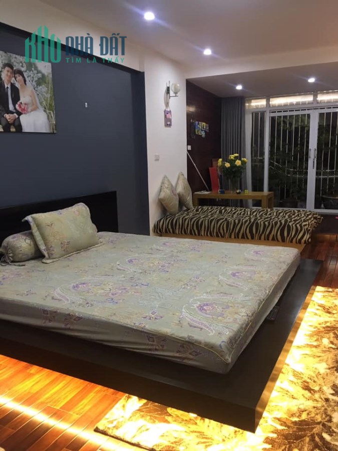 Tập thể Kim Liên ( tầng 4) giá 1.45 tỷ, Dt 45m2, SĐCC, giao luôn