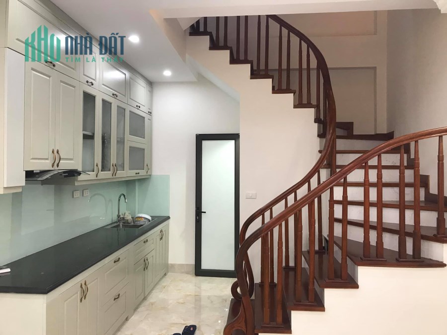 Bán nhà đất đường Kim Quan Long Biên,xây mới 5 tầng.