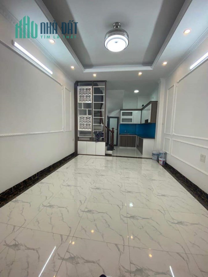 Tân Mai, 58m2*5 tầng, 4.5 tỷ, MT 3.6m,  cách oto 20m