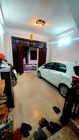 Bán nhà Xuân Đỉnh, dt 50m2, 5 tầng,  hơn 5tỷ, lô góc,  ô tô đỗ cửa, kinh doanh.LH: 0976772692.