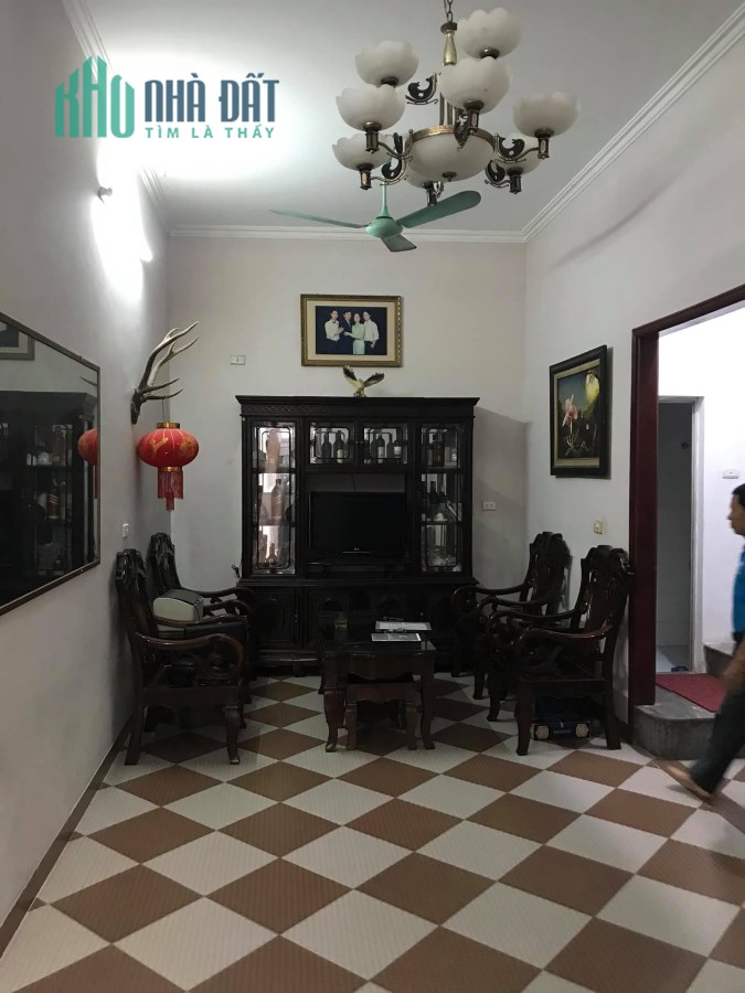 KHƯƠNG ĐÌNH, THANH XUÂN, NHÀ TO ĐẸP NHIỀU PHÒNG, NỘI THẤT SANG SỊN, NHỈNH 5 TỶ
