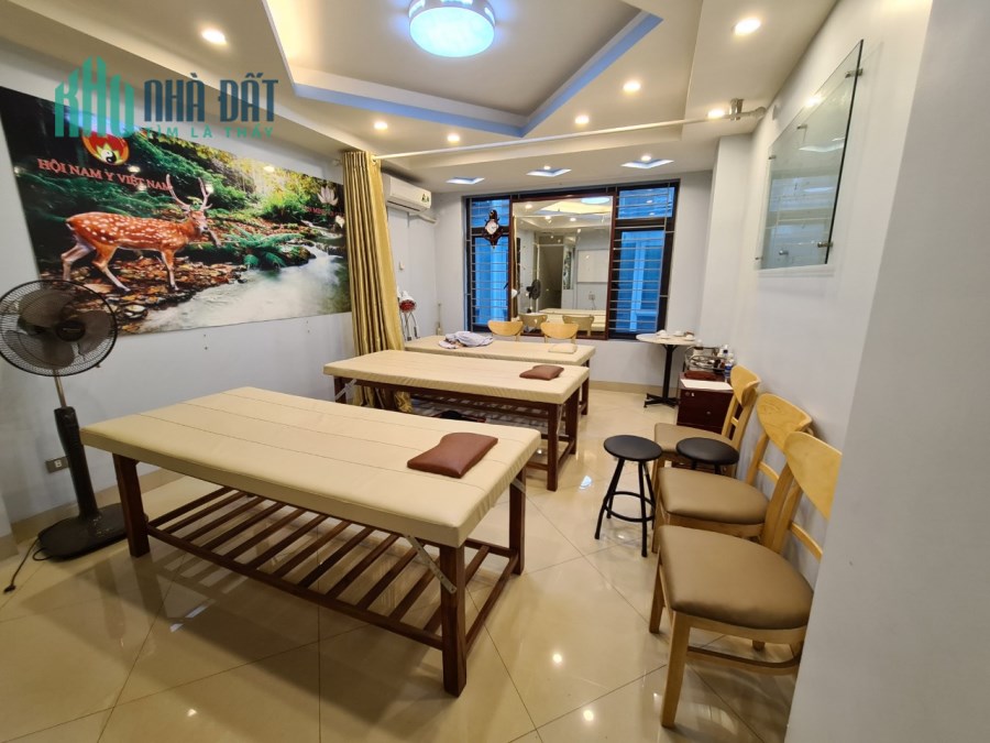 ​Cần cho thuê nhà đường Cầu Giấy: DT50m, MT4m, giá 10tr