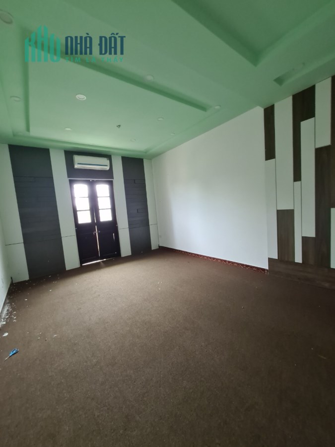 ​Cho thuê nhà Phố Trung Kính, Cầu Giấy: DT80m2x 4tầng, MT4.5m, giá 23 triệu