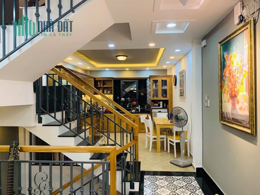 Bán nhà Phan Xích Long Phú Nhuận ngang 8.4m giá tốt nhất khu vực