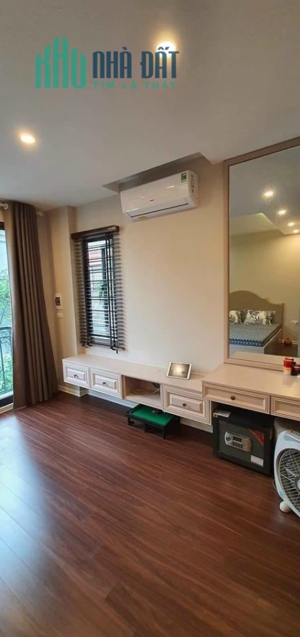 Mặt phố Xã Đàn, kinh doanh đỉnh vỉa hè rộng giá 16 tỷ có TL