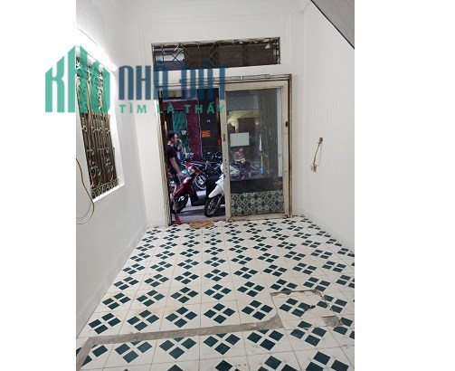 Chính chủ cho thuê cả nhà mặt ngõ Bùi Ngọc Dương, Hai Bà Trưng, 0912113407