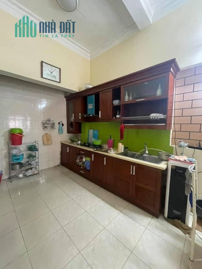 Bán nhà ngõ 55 Hoàng Hoa Thám, thông Ngọc Hà, Ba Đình,  70m,  MT 5.3m, giá 6 tỷ 100 triệu, .