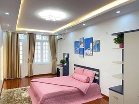 bán nhà Từ Liêm, dt 35m2, 5tầng, mt4m,  2 tỷ 45, ô tô đỗ cổng. LH: 0976772692.
