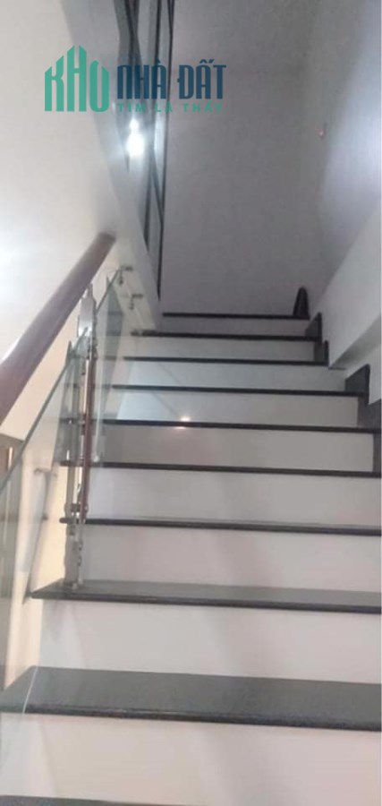 NHỈNH 2TỶ CÓ NHÀ MẶT PHỐ NGUYỄN VĂN LINH LONG BIÊN - 27M 4T - KINH DOANH NGÀY ĐÊM