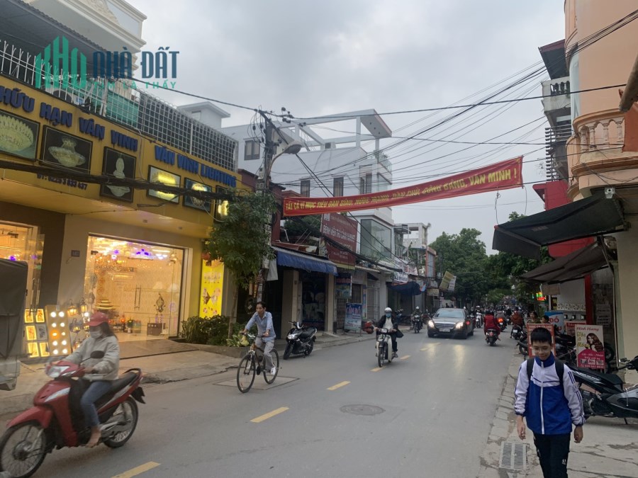 MD210802 Bán nhà mặt đường Chợ Hàng mặt tiền cực đẹp 6m nở hậu giá 7,9 tỷ