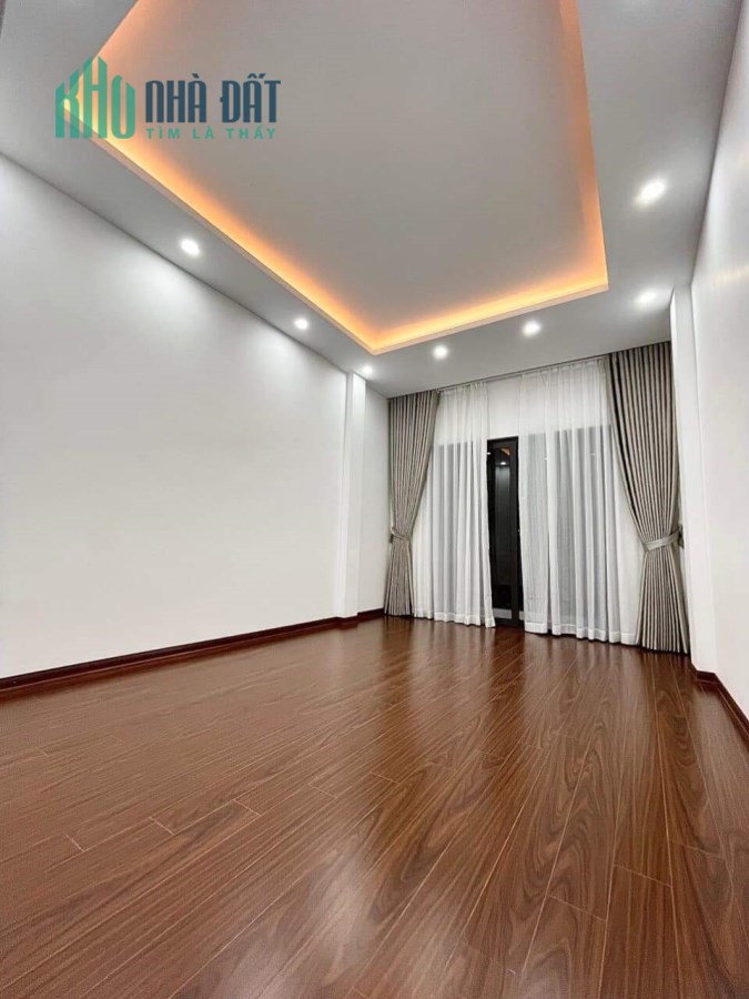 Bán nhà ở+ kinh doanh, ô tô đỗ cửa, phố Hàm Nghi 42m2 x 6 tầng, nhỉnh 5 tỷ.